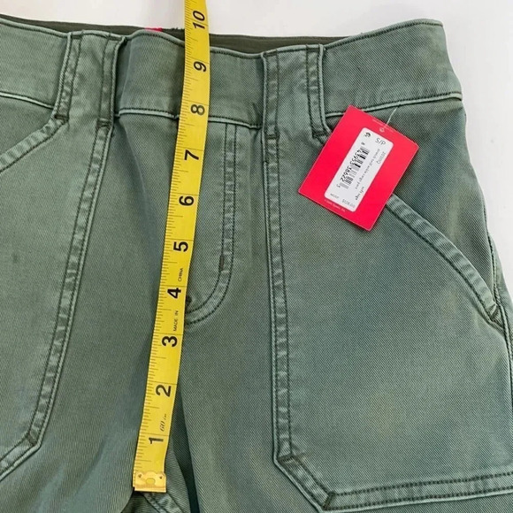 SPANX Stretch Twill Ankle Cargo Pant Soft sage NWT women’s size SP Shaping - Picture 10 of 15